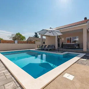 Villa House Karla, Zadar