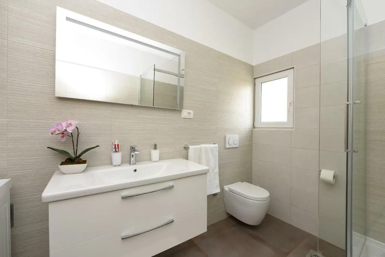 Apartment Monika - Private Terrace & Parking 0*, Zadar Croatia