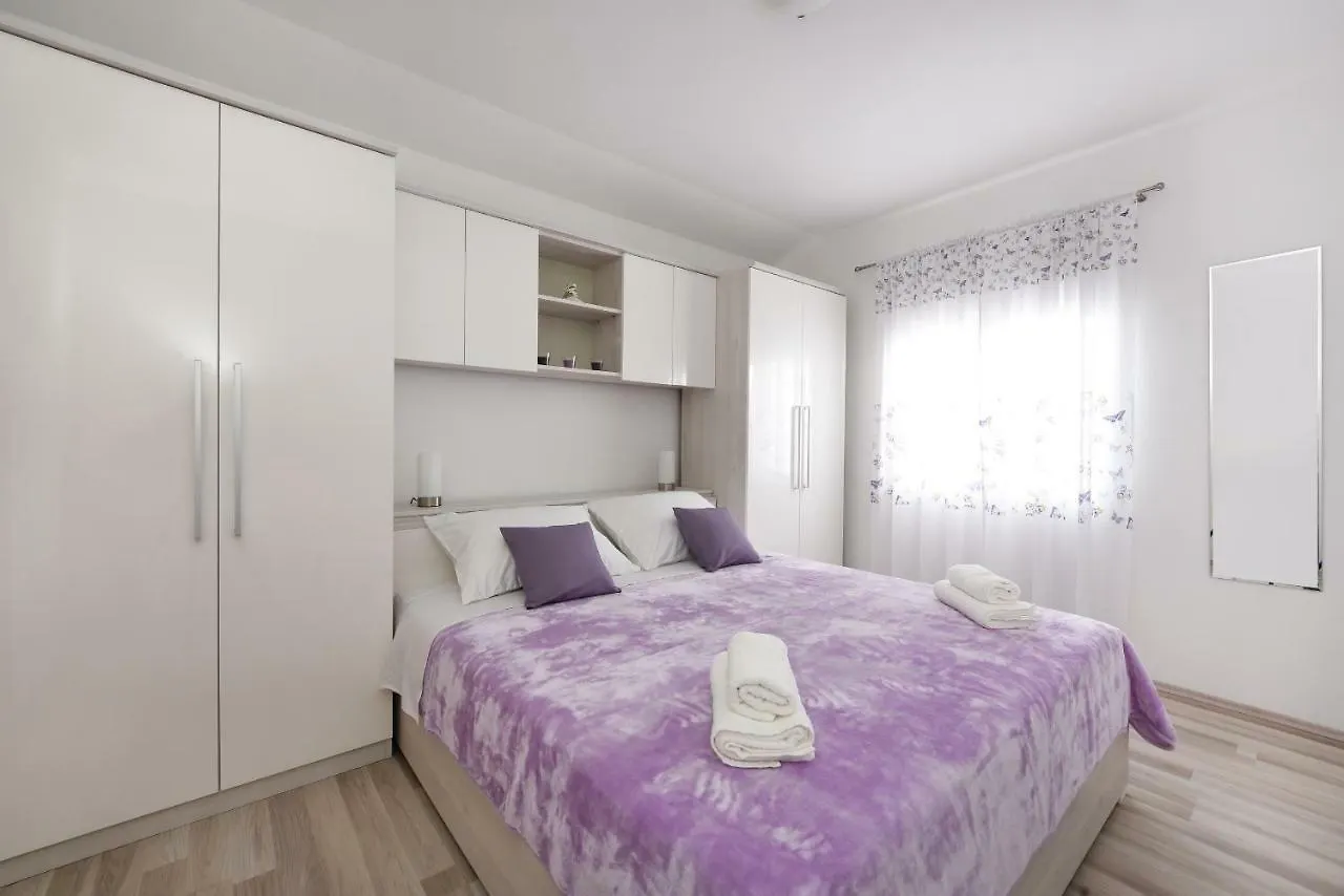 Apartment Monika - Private Terrace & Parking Zadar 0*,  Croatia